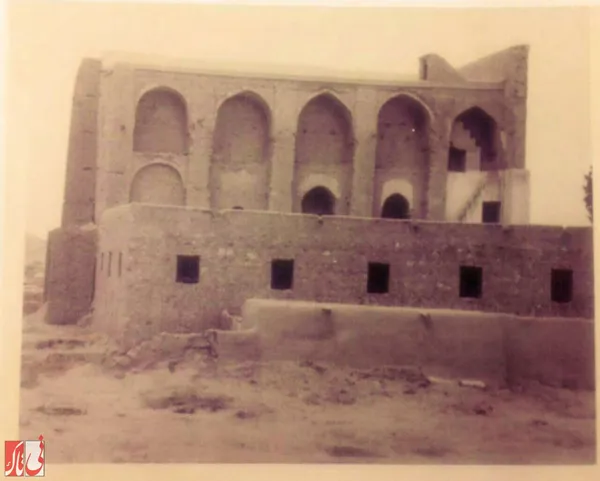 مسجد جامع کبیر نی&zwnj;ریز از نمای شرقی
منبع: مرکز اسناد و کتابخانه پژوهشگاه میراث فرهنگی و گردشگری / ارسالی از: حسن مرادی
